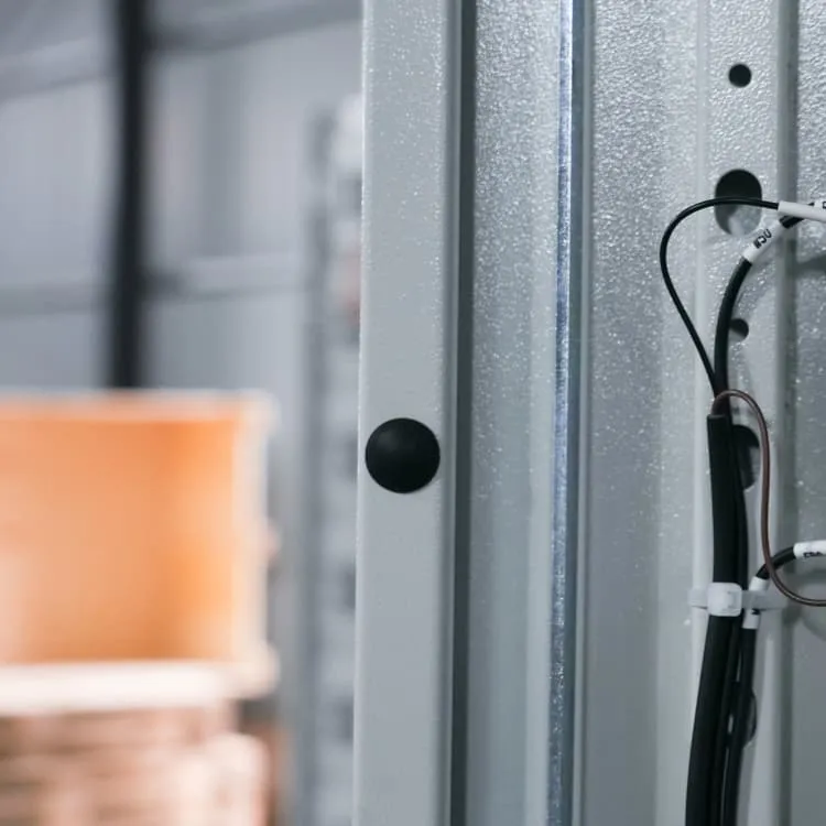 Double-glass bifacial photovoltaic solar panels