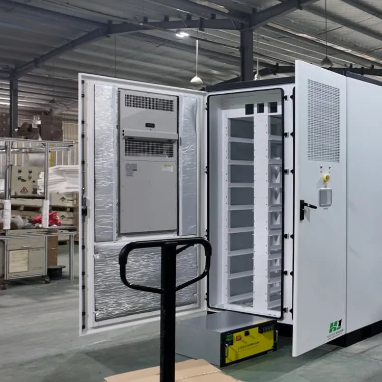 How is the photovoltaic flow generated in the battery cabinet