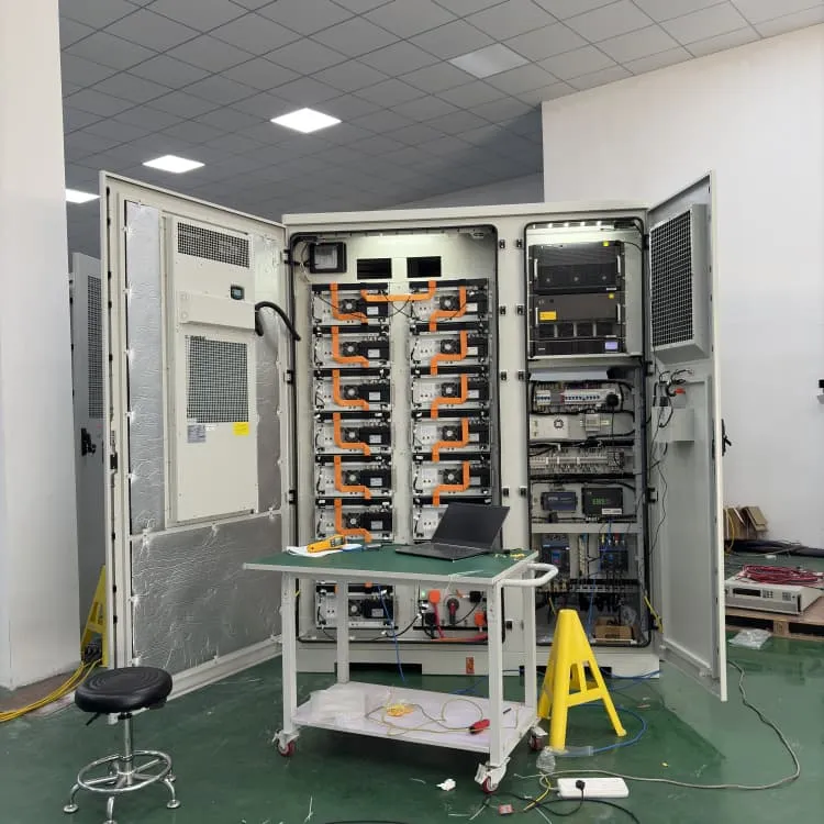 Vanadium redox flow battery integrated device